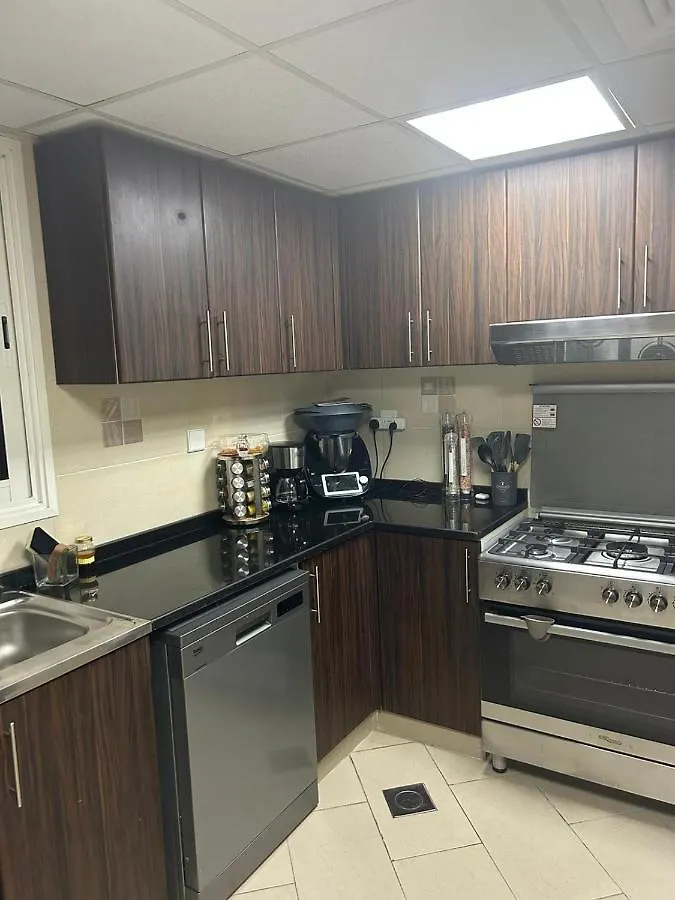 Luxury Apartment Al Khan Corniche View 2 Bd Sharjah